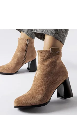 Beige elegant stiletto boots