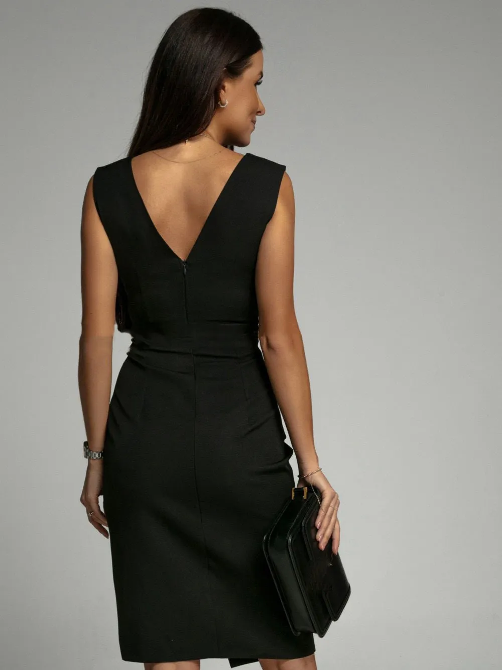 Noelyn Elegant Sleeveless Cocktail Dress