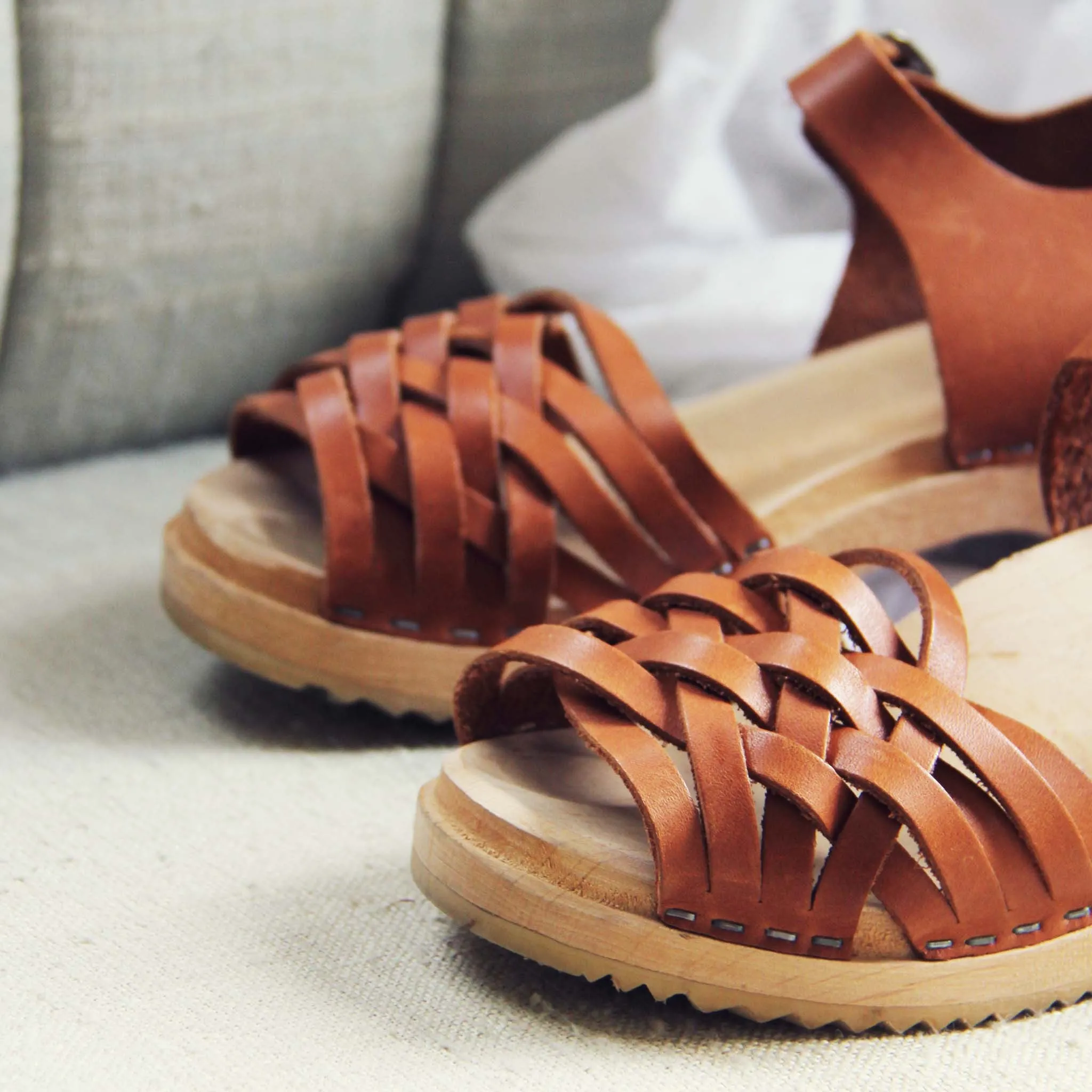 Vintage 70's Woven Sandals